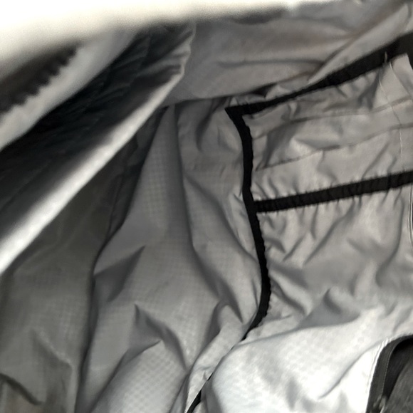 Lululemon Bag - Picture 9 of 10